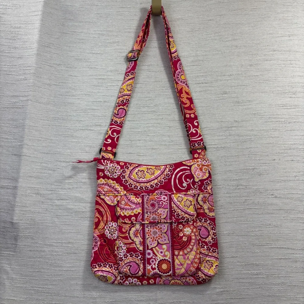 NEW Vera Bradley Pink Paisley Quilted Crossbody Shoulder Bag Adjustable Strap
